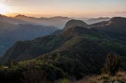 L'ultima alba di aprile dal PIZZO CERRO il 31 aprile 201 - FOTOGALLERY